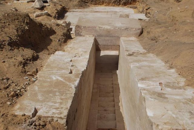 کشف یک هرم ۳۷۰۰ ساله در مصر