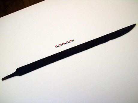 کشف شمشیر 1200 ساله وایکینگ‌ها+فیلم